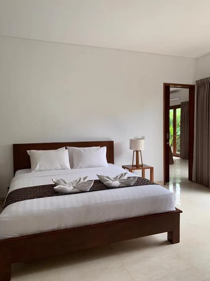 Bali Ayu Hotel & Villas Кута