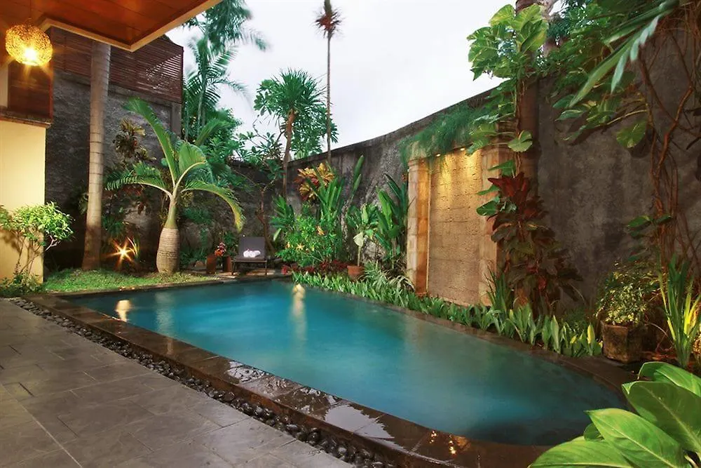 Bali Ayu Hotel & Villas Кута