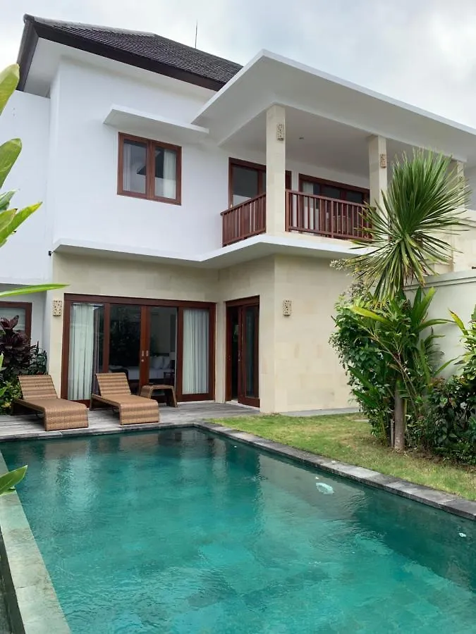 Bali Ayu Hotel & Villas Kuta
